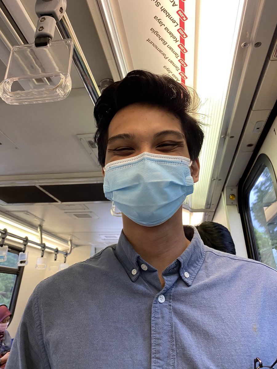 woopserror404's tweet image. My view                          His view 😔