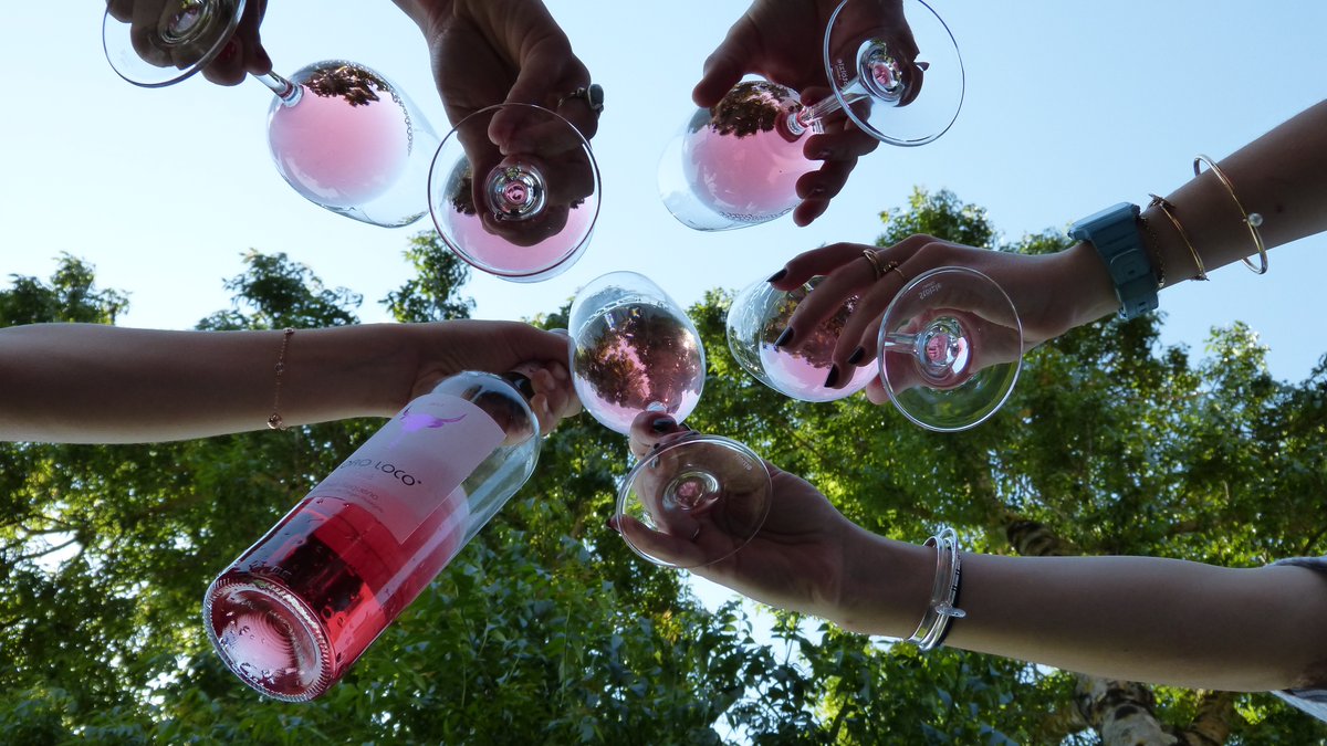 Toro Loco Wine tweet media