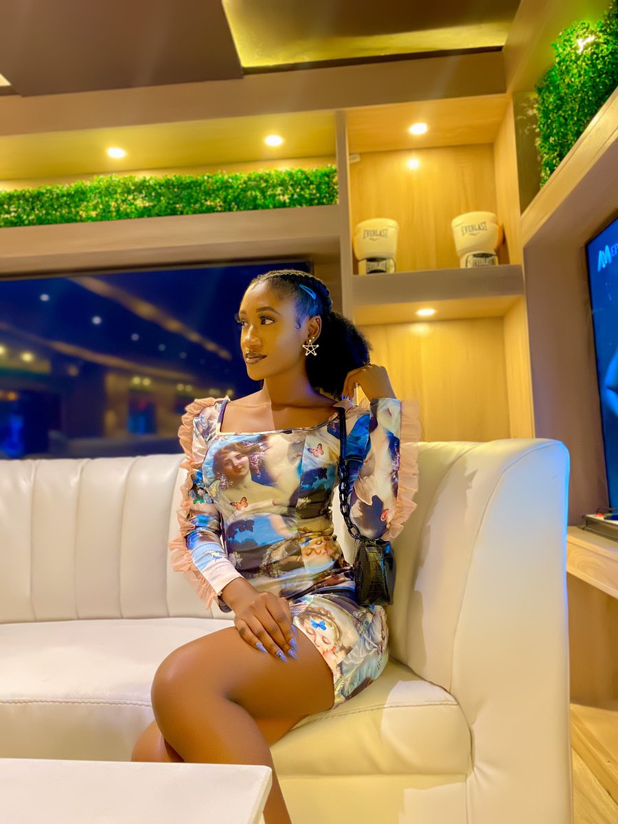 thegiftalex's tweet photo. We go dey alright!!  
#BBNaijaLocdown2020 #LayconNeedsYou #welovekiddrica https://t.co/OSNlmIV7nL