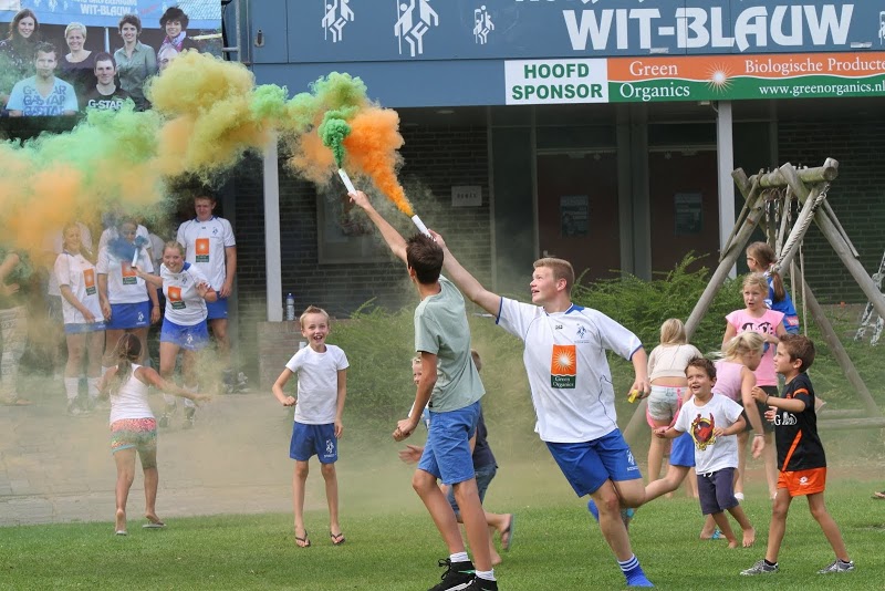 Wij bestaan 100 jaar!!

Vandaag is de dag dat wij ons levenslicht hebben gevonden in 1920. Op onze site vind jij de planning voor komende zaterdag;

wit-blauw.nl/index.php/135-… 

Gefeliciteerd allemaal en tot zaterdag!