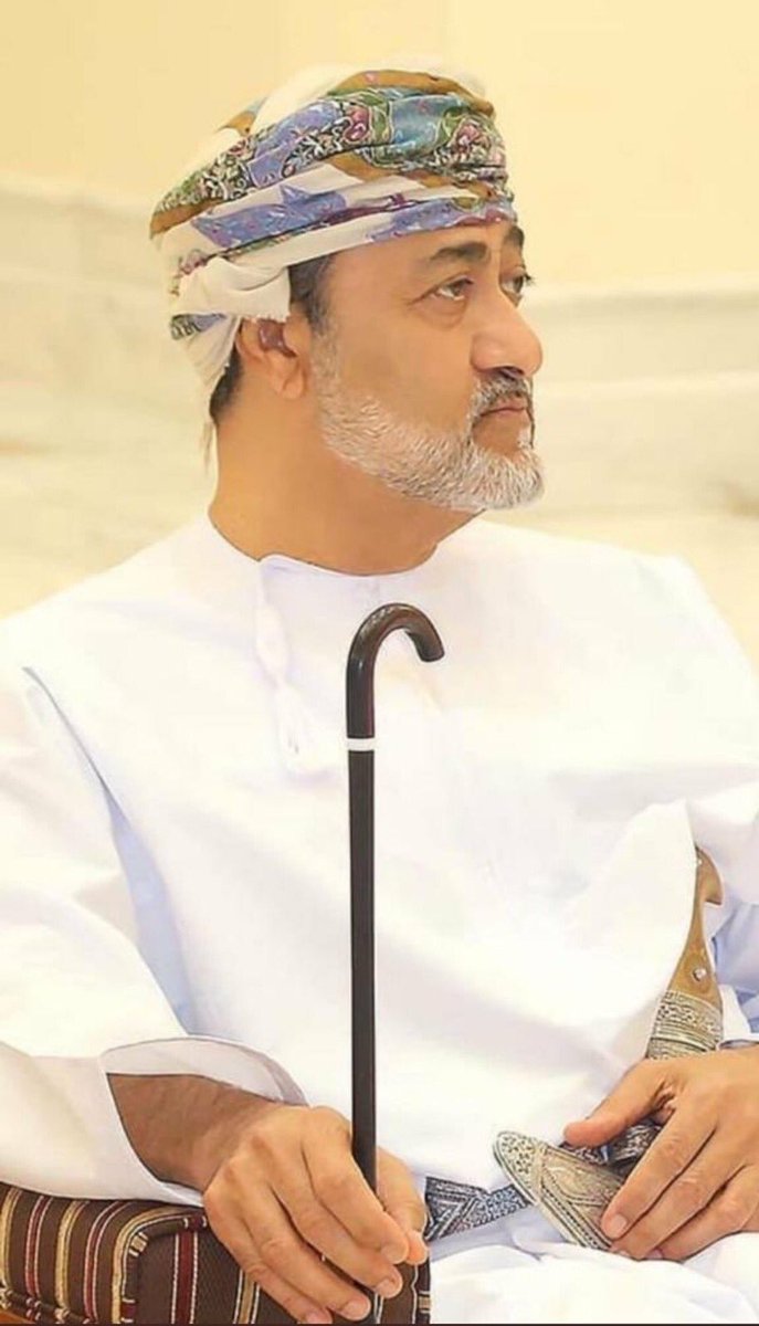 ✉️ ل #شيوخ_ظفار الكرام 
⚡تحسين الأوضاع المعيشية للمواطن التي بدأت تصعب من ٢٠١٤م بشتى الوسائل الممكنة يجب أن يكون على رأس أولوياتكم ،،،
📜 مع وجاهة وأهمية كل المطالب الإقتصادية والإجتماعية والتنموية التي تخص المحافظة 
#أوفى_الرجال_وأخلصهم 
#السلطان_هيثم_بن_طارق