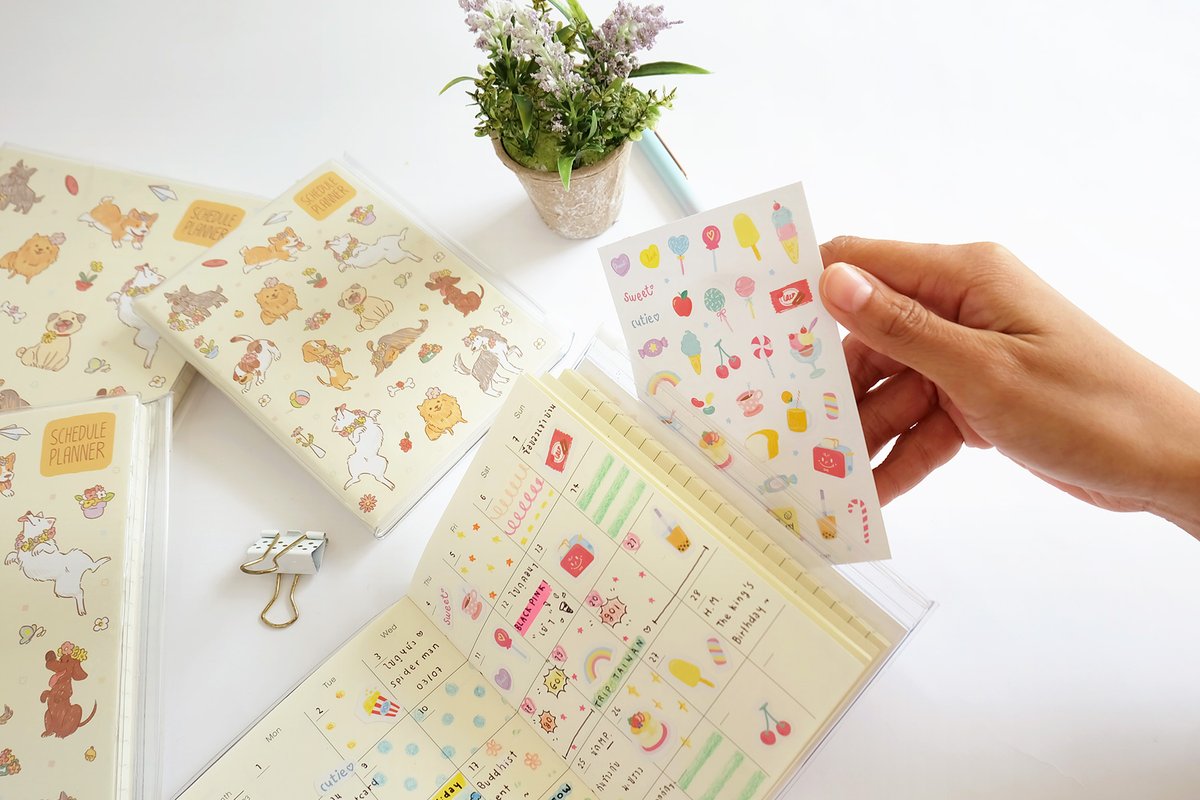lemoncdiary's tweet photo. สมุดแพลนเนอร์ รุ่นพลัส มีซองซิป สามารถใส่การ์ด หร��อ นามบัตรได้นะ
--
สั่งซื้อได้ที่ Line : @ Lemonc >> https://t.co/UbF9gf851g
#Lemonc #stationery #planner #รีวิวเครื่องเขียน #สมุดแพลนเนอร์ https://t.co/1HZzReTJdX