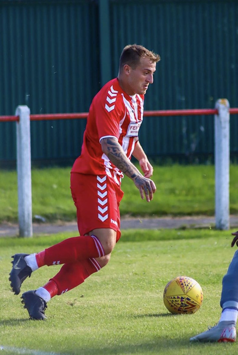 SeahamRedStar's tweet photo. NEW SIGNING 🔴⚪️✍️
The Club would like to welcome back Sean McRoberts who joins us after a brief spell at @nbsfc2018 🔴⚪️👍
#thereturnofthemac
#followthestar https://t.co/bOrVAyr7KY