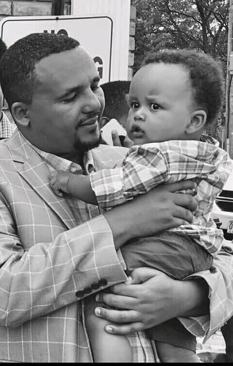 jarso_safi's tweet photo. #OROMO_Protest
#Free_Jawar_Muhammad
#Free_all_OROMO_political_prisoners #We_are_OROMO
#We_need_Freedom
#We_need_justice
#Justice_for_OROMO_women
#Justice_for_OROMO_children
#abiy_must_go
#abiy_must_arrest_him_now
#Free_daddy 
#free_sun https://t.co/pQWp5S51rg