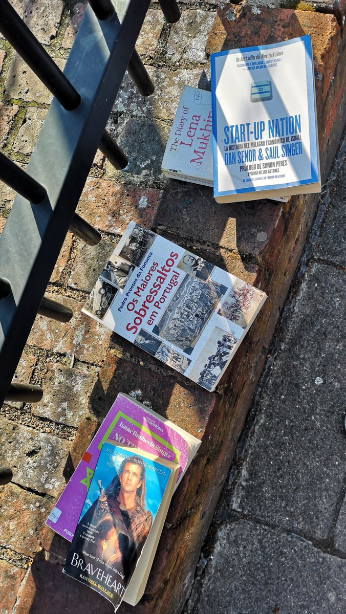 west9er's tweet photo. Small but diverse selection of books available - left by the park on Ashmore rd...🤷🏼‍♂️ https://t.co/zRK2HO3bS4