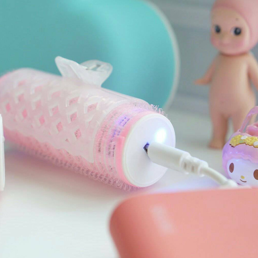 koriico's tweet photo. #หน้าม้าเป๊ะ ผมลอนสวยใน 1 นาที โรลม้วนผม USB พกง่าย ใช้สะดวก กับ Rollipop" 💞 ขนาดพกพา เหมาะสำหรับสาวๆในชั่วโมงเร่งรีบ ขนาดกะทัดรัด ช่วยให้หน้าม้าสวยเป๊ะ และมีวอลลุ่มมากขึ้น🥰
เพียง 199บ. ปกติ 299บ.
พิกัด https://t.co/jd74XVBG6g
#Koriico #koriico_rollipop #rollipop #รีวิว https://t.co/LOJa1jPMWi