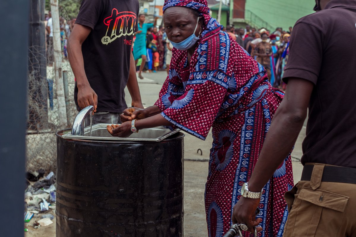 FoodallianceNG's tweet photo. So many communities in Lagos still live in abject poverty with little or no access to essential amenities. These communities would benefit immensely from policies that encourage better standards of living. https://t.co/GxivecTYRq