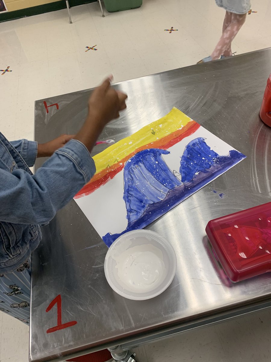 RiedingerArt's tweet photo. Hokusai Waves with toothbrush splatter paint sea foam #ShilohSharkStrong #elementaryartists ⁦@ShilohPointES⁩ @ForsythFineArts https://t.co/Od6Qss6StM