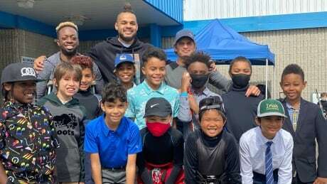CBCToronto's tweet photo. Former NHL player Akim Aliu establishes BIPOC youth hockey team in Toronto https://t.co/gLhvtxShYG https://t.co/D4urno7b6Z