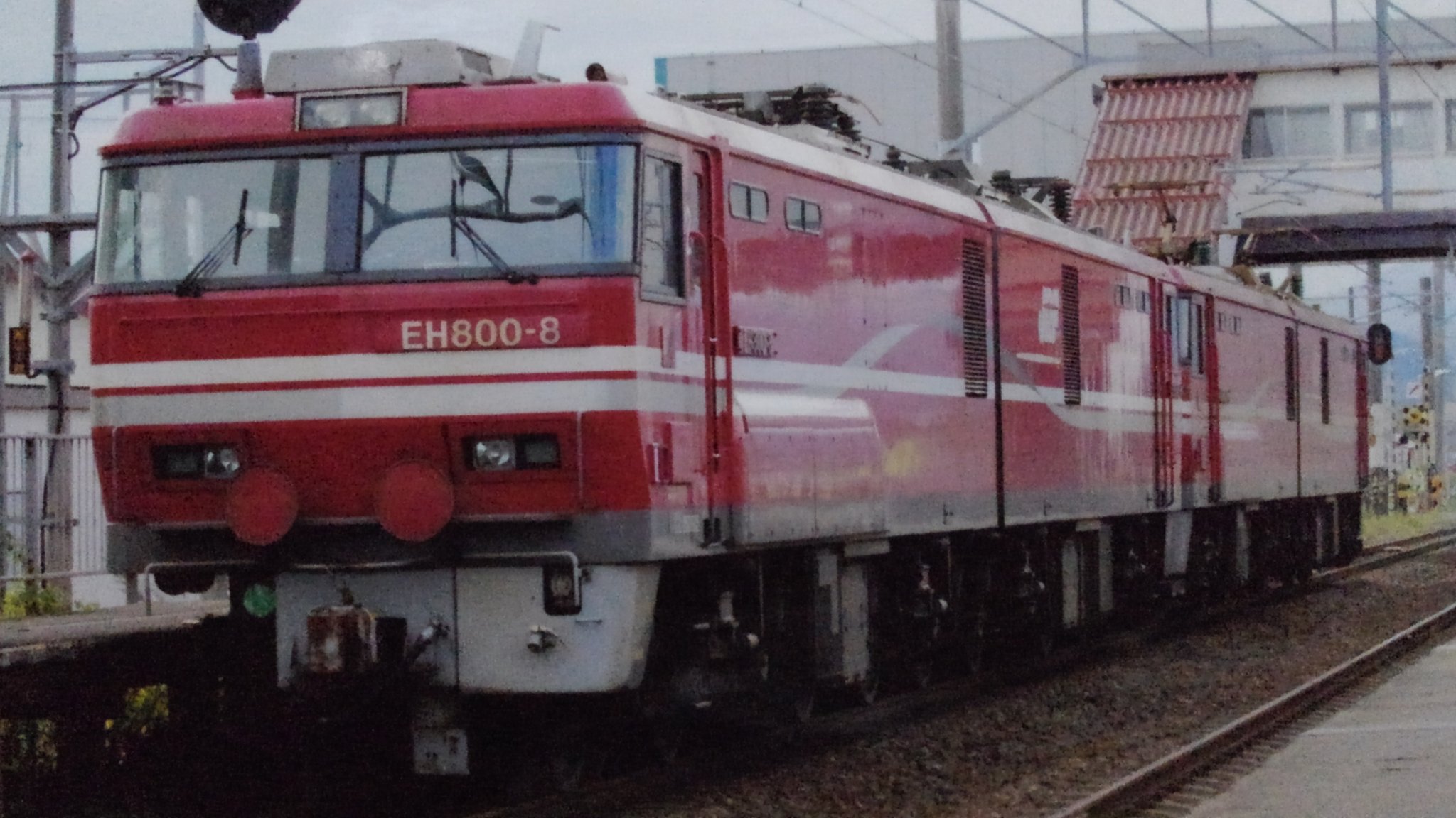Twitter 上的無想転生 Eh800 回送 事故車h29 10 16 衝突事故で破損したeh800 8回送 T Co Iwaccbkyzc Twitter