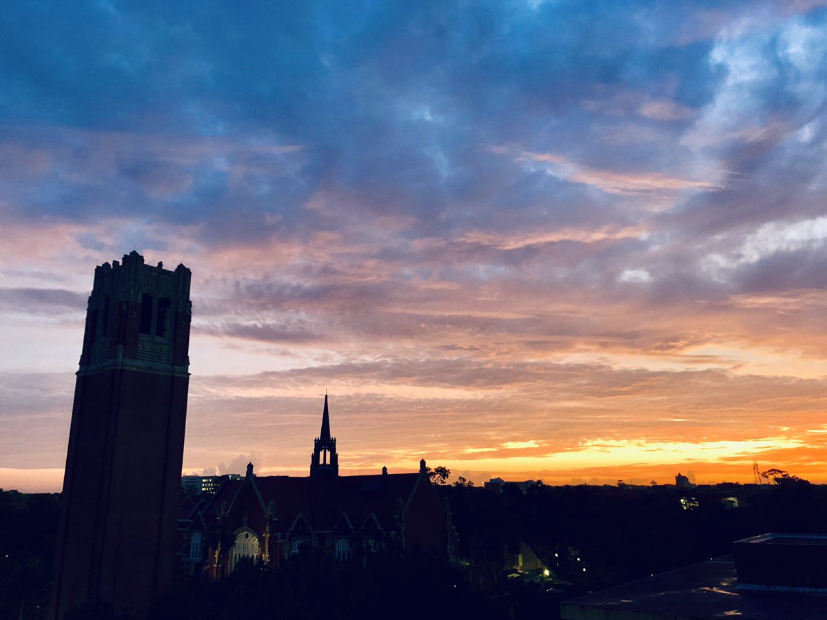 Rise and shine, Gators! University of Florida's rise continues, now the No. 6 public university in the @usnews #BestColleges ranking. #UFRising

—> facebook.com/notes/universi…
