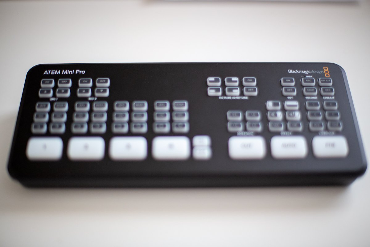 santivedri's tweet image. Mañana retransmitiré la celebración de la Virgen del Camino de León a 4 cámaras. Por primera vez utilizaré esta maravilla de #atemminipro. Os contaré cómo y también cómo retransmitir por YouTube una misa de manera simple con un teléfono móvil.