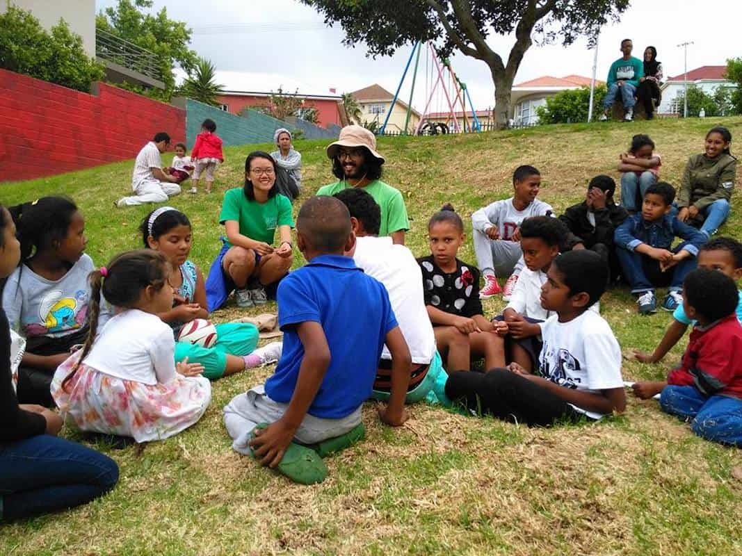 SABreakingNews's tweet photo. Sustainable urban farming: Cape Town community goes organic https://t.co/XzoeIHikpC https://t.co/wCqJAtSVCq