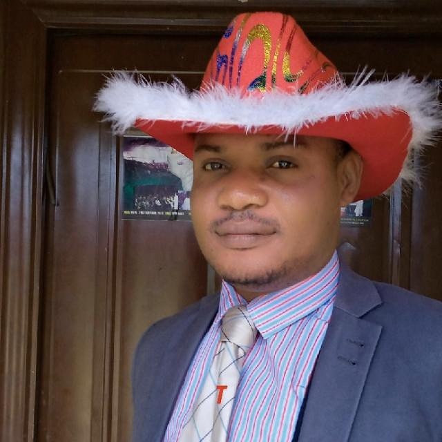 HelpNeedyFound1's tweet image. #NewProfilePic