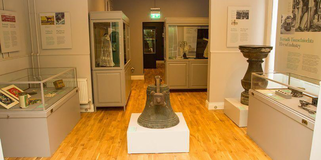 Limerick_ie's tweet photo. .@LimerickMuseum tells the story of Limerick through its large, unrivalled collection of Limerick-related objects

This #CultureNight take a virtual guided tour of the Museum with curator Dr Matthew Potter 

https://t.co/ecaYAGy47m https://t.co/CchW0By8KD