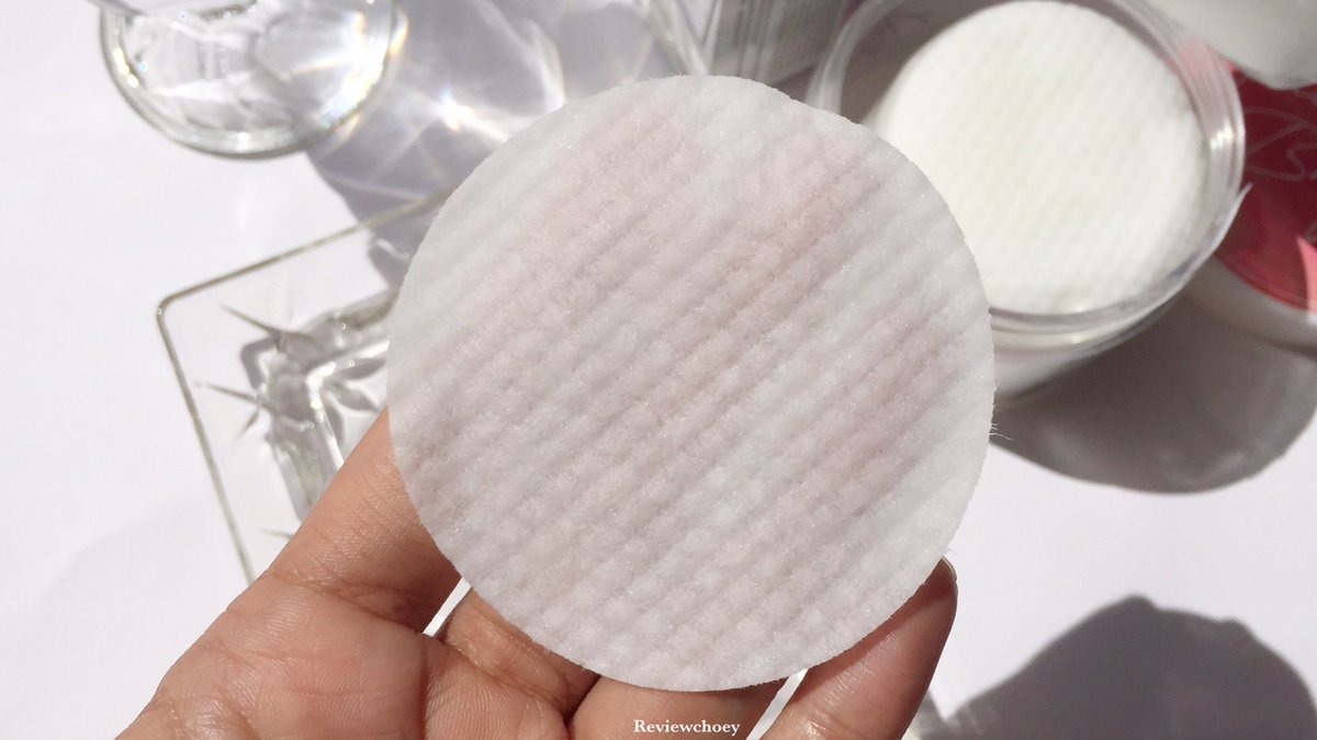 reviewchoey's tweet photo. ช่วงนี้ติด Cleansing pad ของ #AnotherBright มากก เช็ดสะอาดมาก ใช้แค่ 2 แผ่น คสอ เกลี้ยง! พร้อมบำรุงผิวไปในตัว หลังใช้ผิวชุ่มๆ ไม่แห้งตึง รู้สึกผิวใสๆดีด้วย แล้วผิวแพ้ง่ายคือหายห่วง ไม่มีพาราเบน แอล น้ำหอม อ่อนโยนแต่สะอาดม้ากก #ไว้รีวิวห้ามขายของโว้ยย #ใช้ดีบอกต่อ https://t.co/mg7CEQFKT7