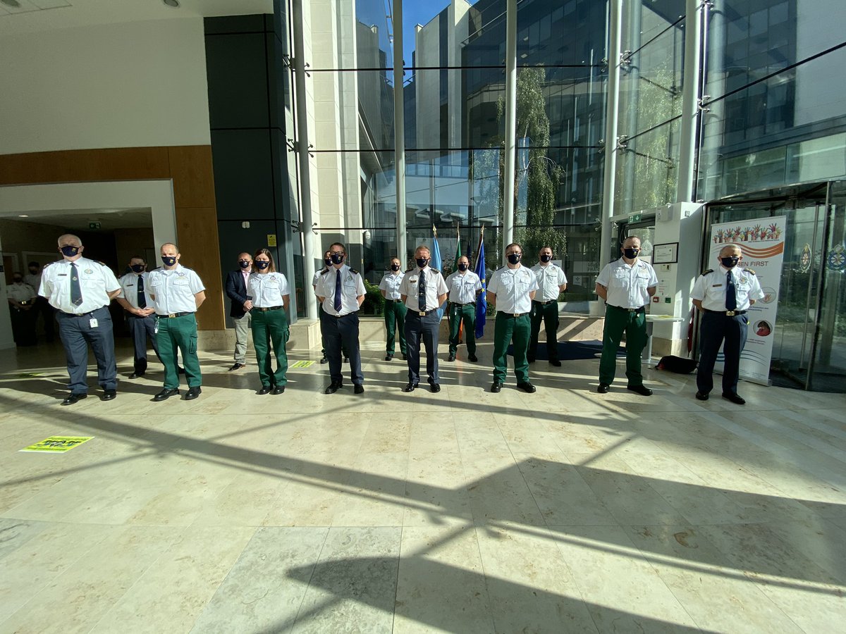 NationalAmbula1's tweet photo. Great new beginnings @AmbulanceNAS with @UCCEMMED for #mscspecialistparamedic for the Advanced and Community. @NasDirector @MacartanH @cathal1972 @shaneknox1 @wade_des https://t.co/H15hfZNJun