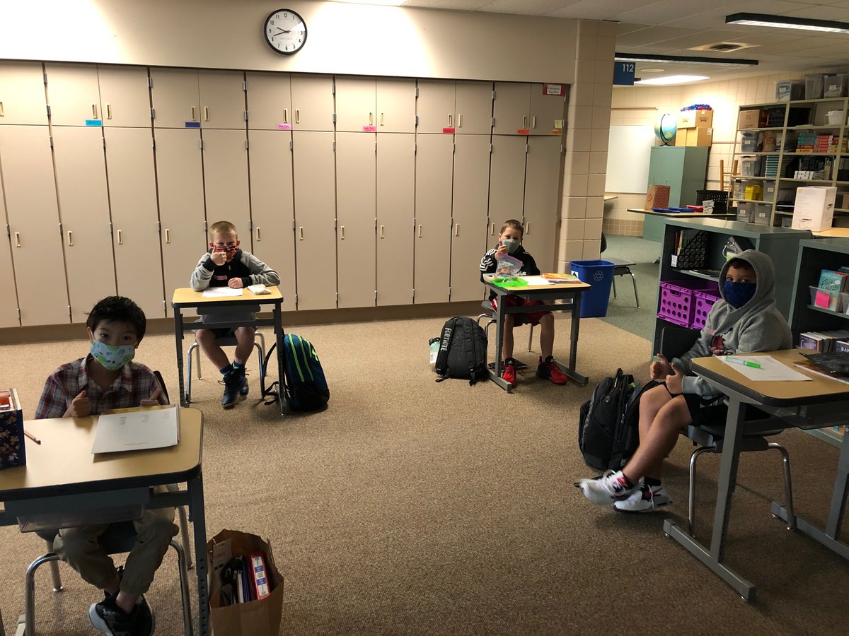 OakRidgeMagnet's tweet photo. It is GREAT to be back!! π₯° #196firstday #orfirstdayready https://t.co/lVmf8zRxCi