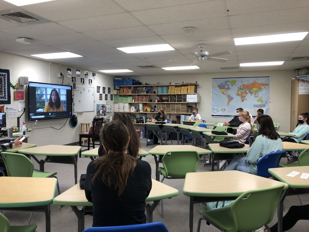 academyowhs's tweet photo. "Humans are incredibly resilient" - Grace Lim

First virtual guest speaker of the year! Level 2 heard from Grace Lim, a professor at UW-Oshkosh and founder of Humans of Oshkosh. She highlighted that stories have power. Thank you, Grace! https://t.co/TgVo9YkvyF