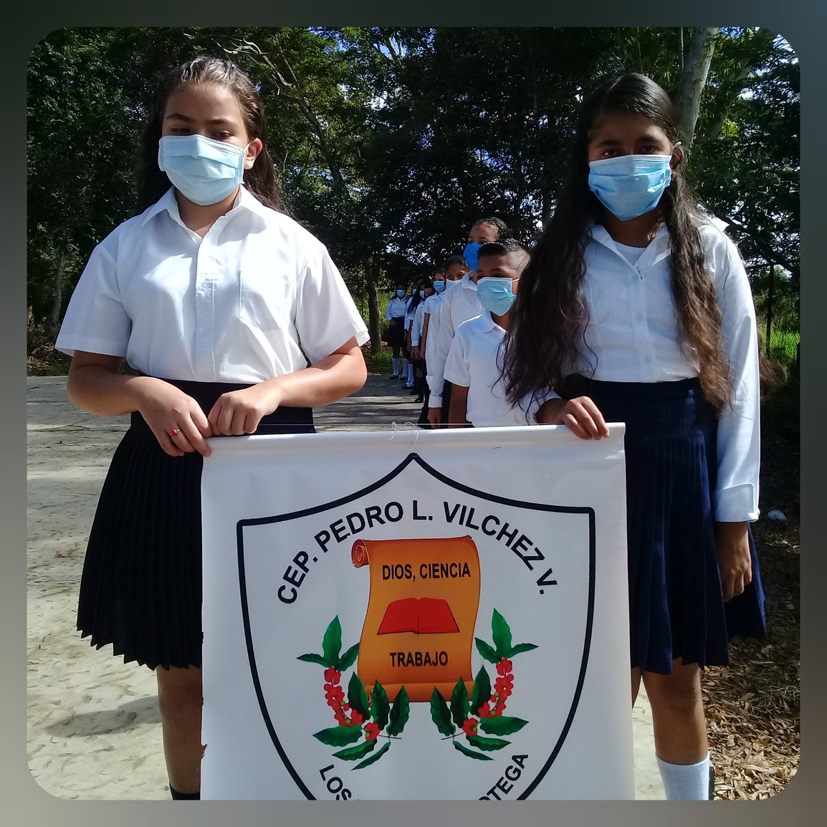 c_lisimaco's tweet photo. Nuestro centro escolar, se dispone a celebrar el 164 Aniversario de la gloriosa batalla de San Jacinto.
#OrgulloPatrio🇳🇮
@minednicaragua 
@de_jinotega 
@DJinotega https://t.co/N3S6rnS1Pn