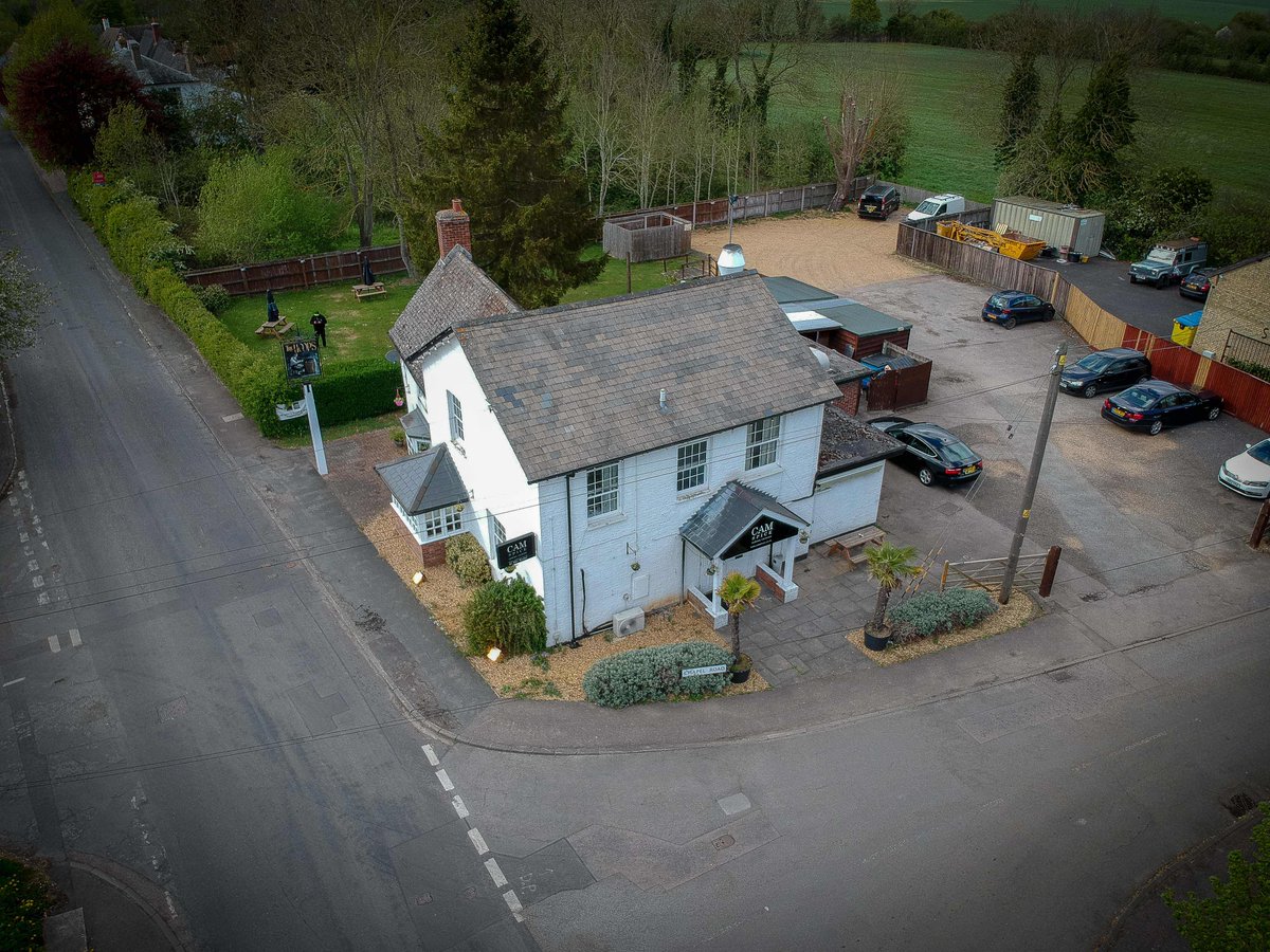 A special setting, away from the crowd. Beautiful food &amp; friendly service 😍
.
📲 camspice.co.uk
🍽 Reservation | Menu | Takeaway
👨‍💻Order Online | Collection | Delivery
📍2 High Street, Great Eversden, CB23 1HN
📞01223 264443
.
.
#greateversden #littleeversden
…