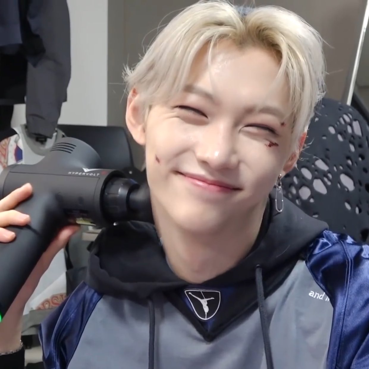 Eh41H6FWoAYUJaj?format=jpg&name=large