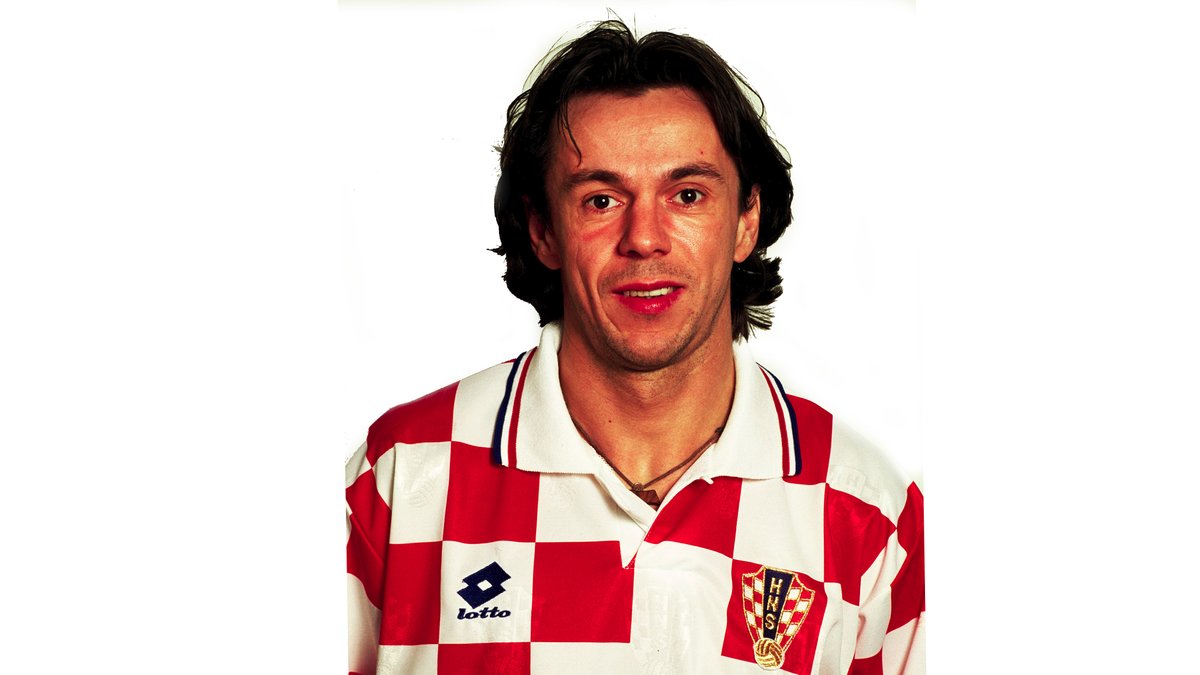 🎁🎂🎉
Rođendan danas slavi i Nikola Jurčević, nekadašnji Vatreni s 19 utakmica i dva pogotka za Hrvatsku te bivši član stručnog stožera reprezentacije - želimo mu puno zdravlja, sreće i novih uspjeha!
#BudiPonosan #Obitelj https://t.co/B6ZCJxFXTy