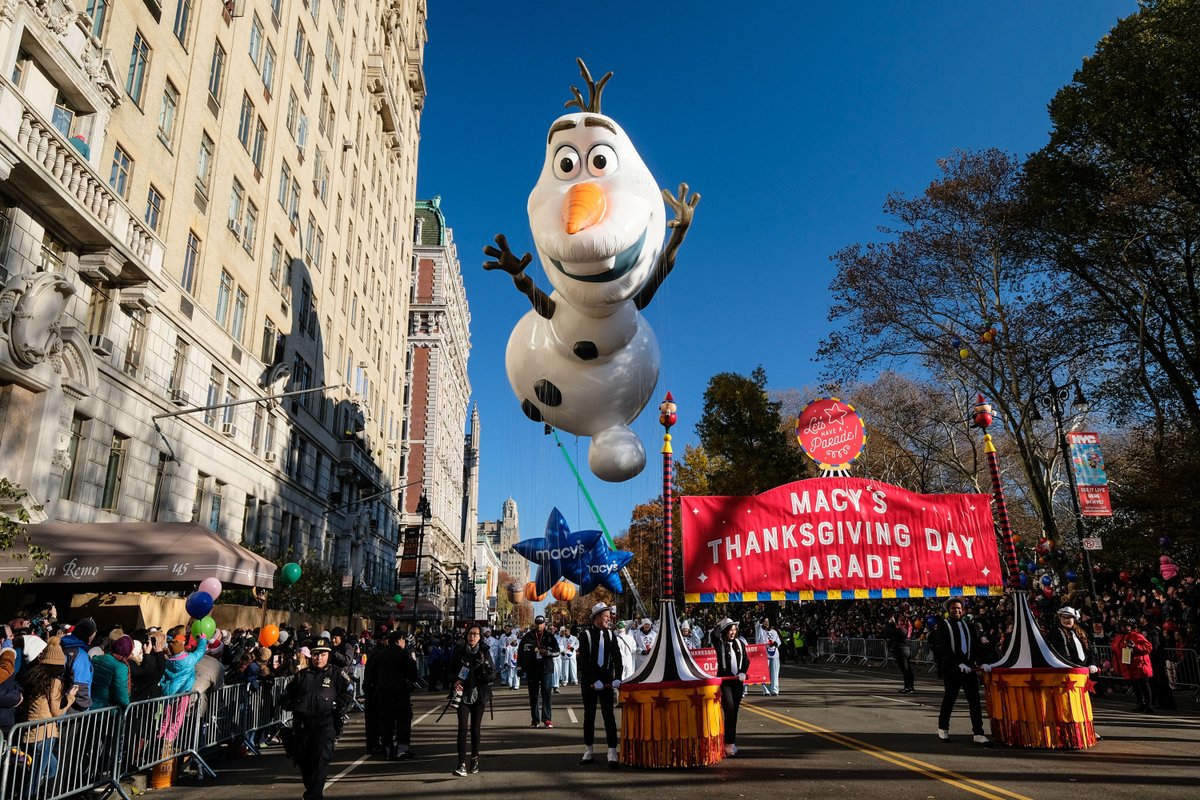 bbgoriginals's tweet image. JUST IN: Macy's announced that its annual Thanksgiving Day Parade in New York City will shift to "a television only special presentation" for the first time in its more than 90-year history