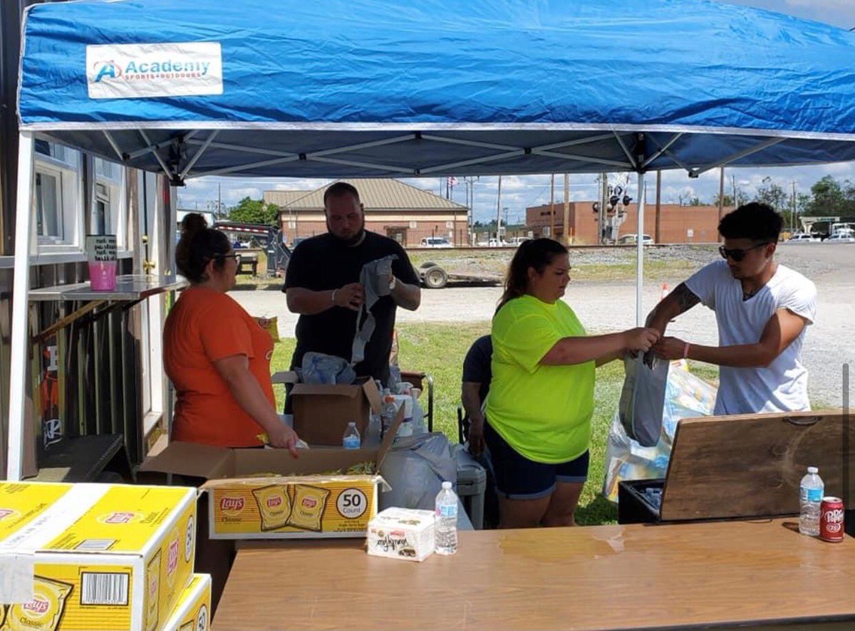 Our brother, Hunter Bradford, spent his Friday serving the people of Louisiana who were affected by hurricane Laura. Giving back to the community has always been a staple for AGR and we will always lend a helping hand to those in need!