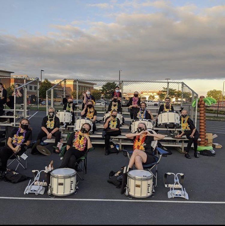 spartandline's tweet photo. Da boiz #firstgame #whereshuff #weplayedthebluemangroup #smuggledinapizza #welost https://t.co/nx0lbN5Qf8