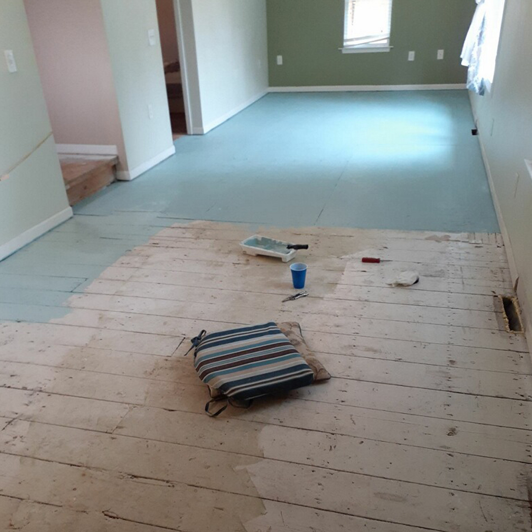 backyardandvin's tweet photo. Here's a sneak peek of our farmhouse makeover. We are painting the wood floor SW 0019 Festoon Aqua. It's going to be pretty! 

#SWColorLove #sherwinwilliams #design #interiordesign #designer #interiordesigner #homedecor #homedesign #designinspiration #flooring #homerenovation https://t.co/RugwHXjBQ0