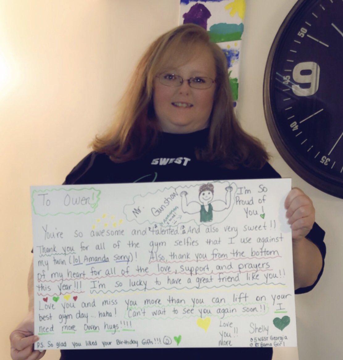 5WESTGeorgia's tweet photo. Hey #MrGunshow 💪🏼 @Owen5WEST !! I made you a sign because ILYSM!!! Hope you like it!! 🙈💚💛😘
#5WEST
#5WESTsign
#toOwen https://t.co/Zhd50QN0q0