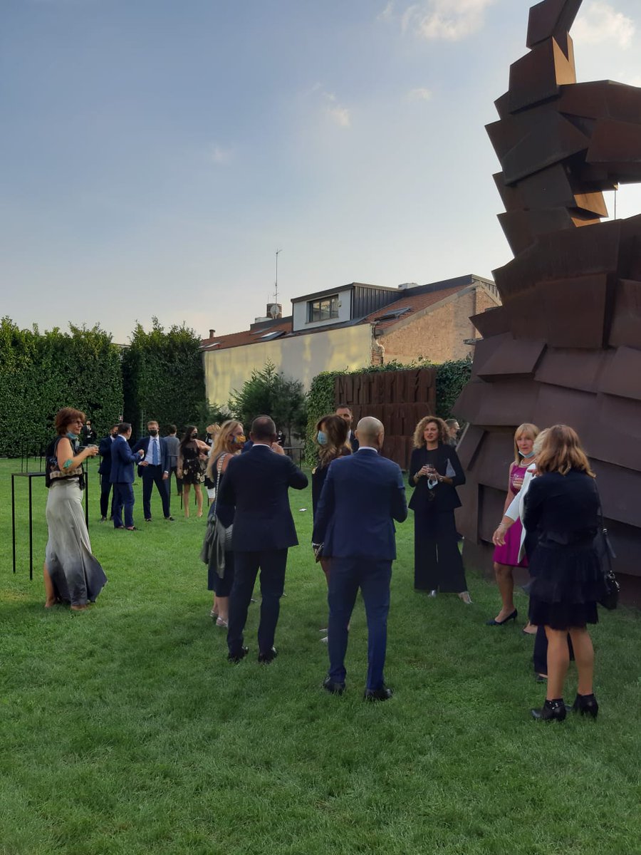 missionline's tweet photo. #ItalianMissionAwards si apre con un #welcomecocktail: la community del #businesstravel torna a incontrarsi in un prezioso momento di networking #IMA2020 ➡️https://t.co/5yNHP1FXxJ https://t.co/3ufYeB3ry4