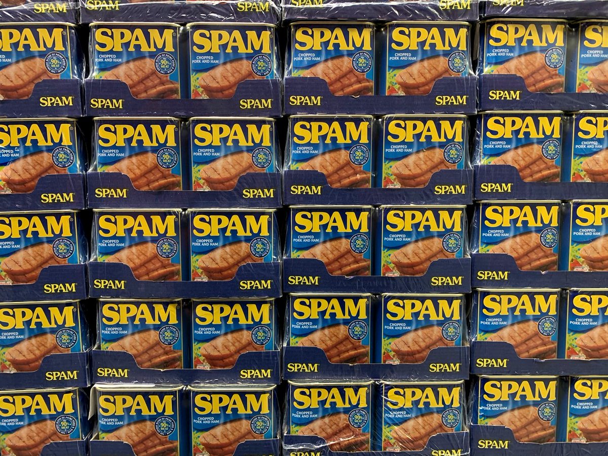 CubedAgency's tweet photo. Video #Marketing Bootcamp Lesson 7

How do you get people to open emails that sometimes get disregarded as spam? 

Increase #email open rates is by including video content! 

Marketers that use the word “video” in the subject line of an email see their open rates increase by 80%! https://t.co/Md2B7N37BX