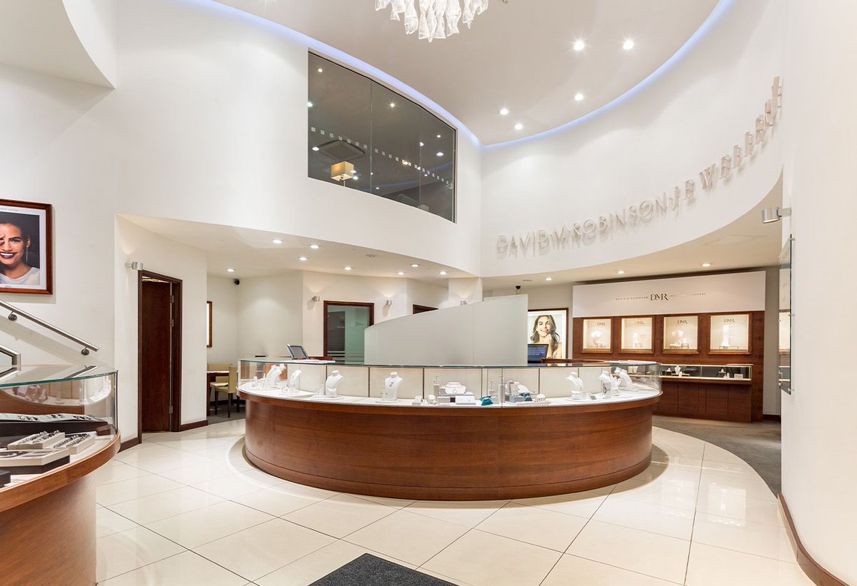 GrosvenorEurope's tweet photo. British luxury Jeweller @David_MRobinson is the latest retailer to recommit @Liverpool_ONE confirming Liverpool ONE as the destination of choice for brands & the importance of a physical retail presence #Retail #RetailDestination #PhyscialRetail #LivingCities #CutsomerExperience https://t.co/jM7i4x0f36