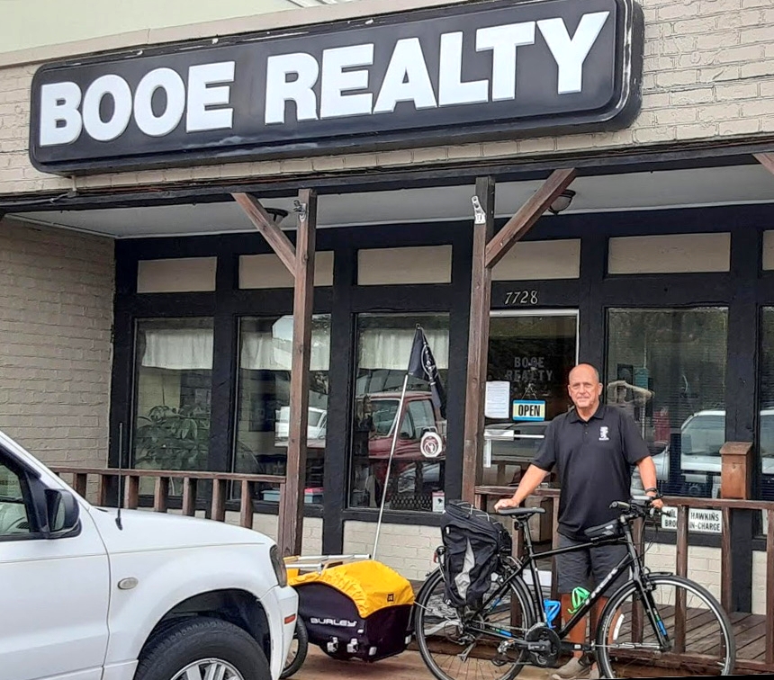 BooeRealty's tweet photo. As David trek’s across the country, Booe Realty will be posting constant updates on his travels! https://t.co/WZNe7PLmp8  Wish him luck and stay with us for updates as he makes this heartfelt journey for these kids!  Please share to help us raise awareness!  #BooeBeachDays https://t.co/nGHpRw77TN