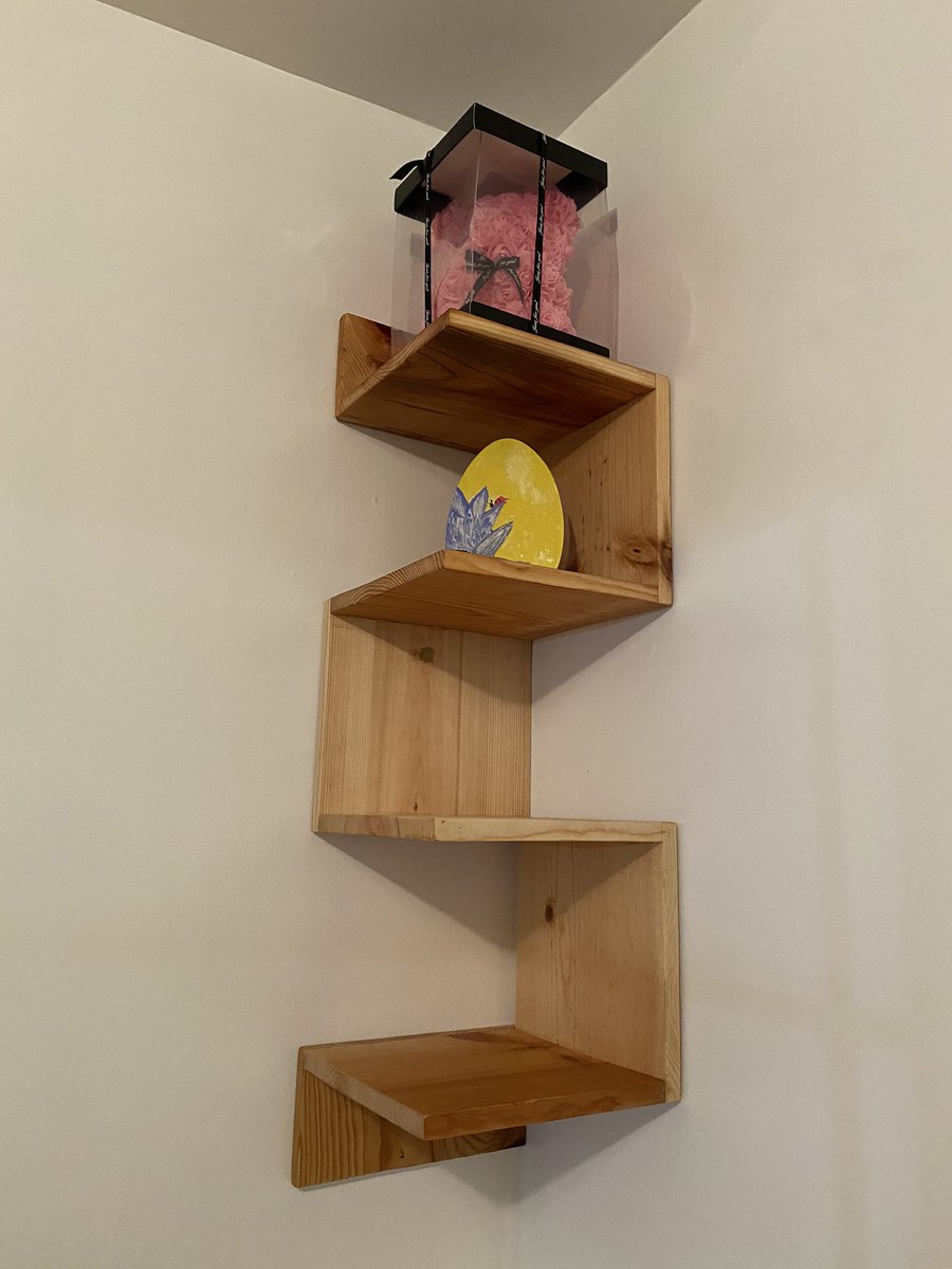 ariesmoon_x's tweet photo. Doing another boost for my family’s business so if y’all can RT and spread the word we would really appreciate it.  If anyone is interested in any of these pieces or something different please let me know! Located in the Bay Area IG: Deleon.woodwork https://t.co/7aTICdsZEd