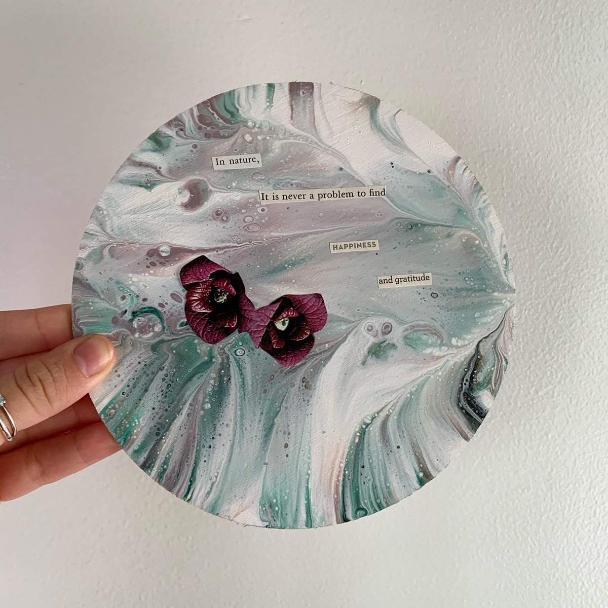 juliahope444's tweet photo. In nature, it is never a problem to find happiness and gratitude. 
6.5inch wood circle $25 

Help me become, a better version of myself. To sit and enjoy the pleasures of nature. To grow together in harmony. Your gardens are a haven. 
5x7 wrapped canvas. $35 

Free shipping! https://t.co/pOxPUoEpDw