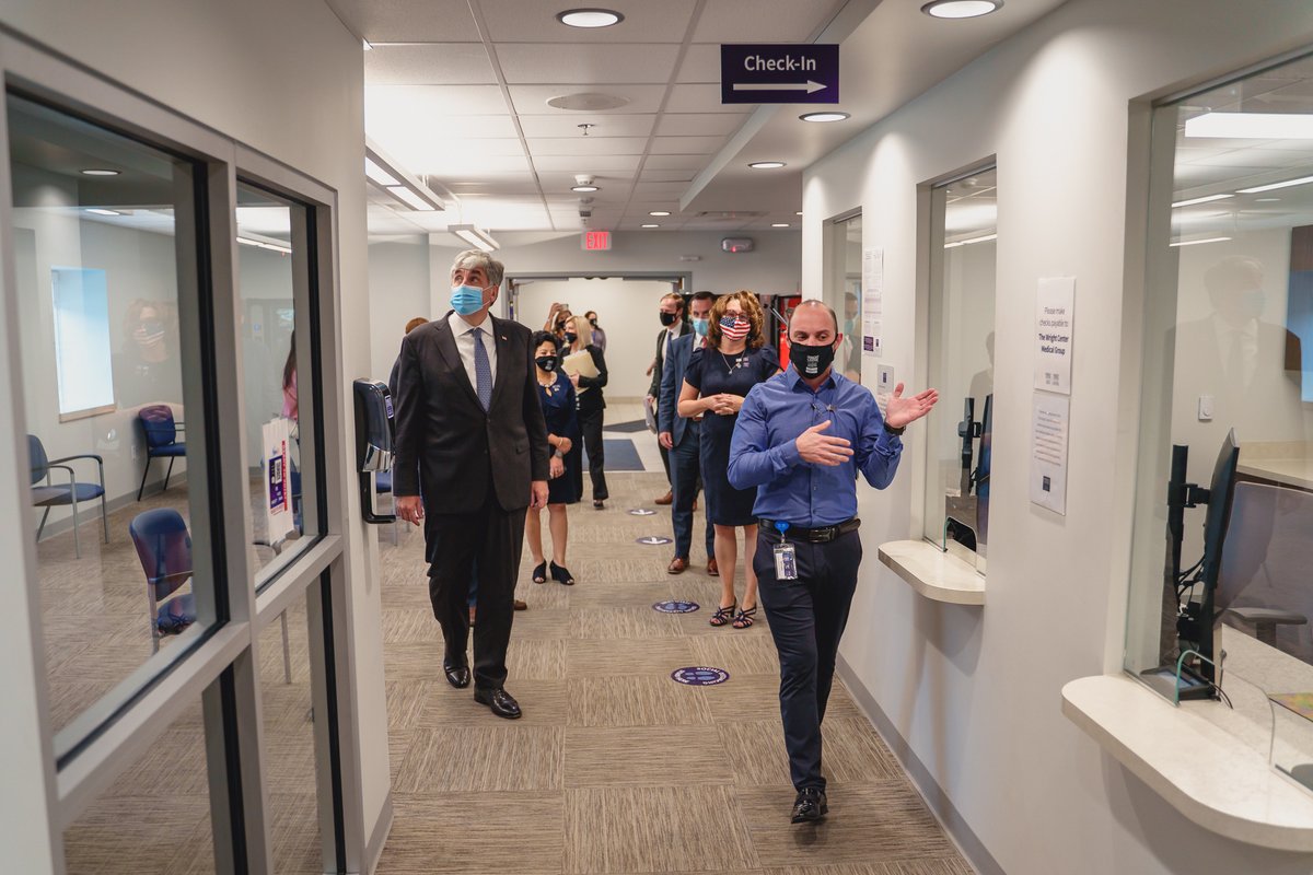 WrightCenters's tweet photo. We are humbled and honored @HHSGov awarded nearly $500,000 through @HRSAgov's #FORHP to expand our efforts combating the opioid epidemic in NEPA communities. Thank you, @DepSecHargan for your continued dedication to community health centers.
#RCOPR #NationalRecoveryMonth https://t.co/IWzyjENMXg