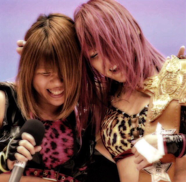 WildHeartHZK's tweet image. Long time ago. We used to be happy.