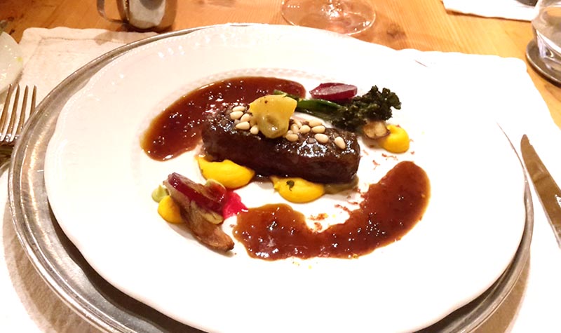 ViaCialdini's tweet photo. #Chef #LuisHaller arte #culinaria a #Lagundo #Merano #AltoAdige #Ristorante #Schlosswirt #Forst https://t.co/pzn3BtXYIP https://t.co/YLj3Z3gVEB