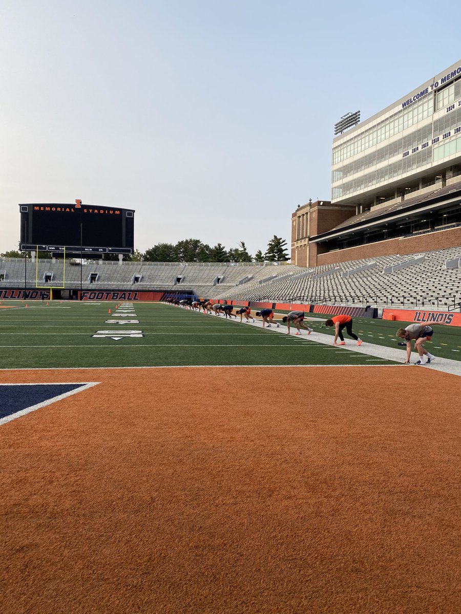 Lou Hernandez tweet media