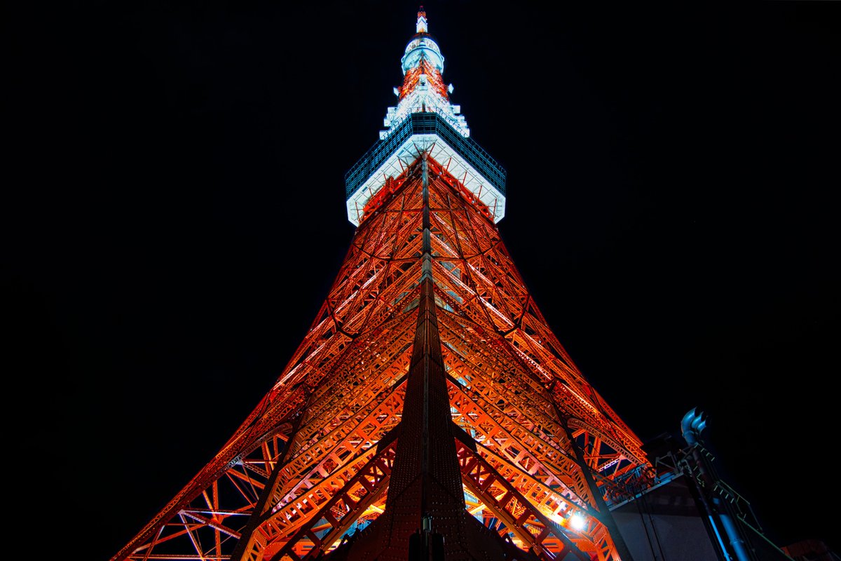 tso1040's tweet photo. 東京タワー

ライトアップは定番のランドマークライトが好き

#canon #eos #eosr 
#夜景 #風景 #景色 #東京タワー 
#写真好きな人と繫がりたい
#写真撮ってる人と繋がりたい
#ファインダー越しの私の世界 https://t.co/T8HDxcGMQB