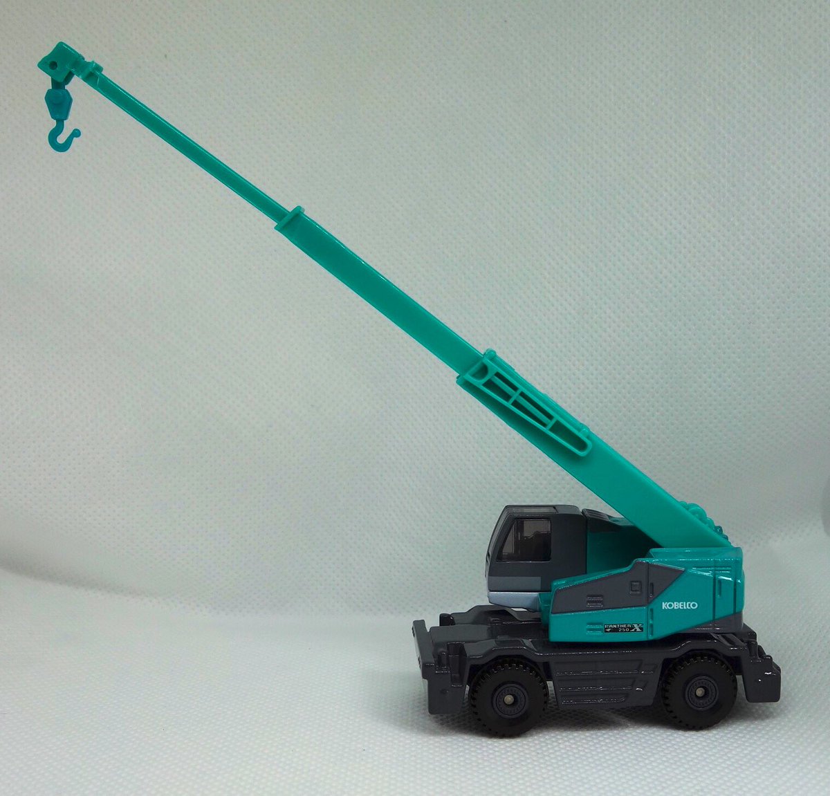クルマvtuber クラネ リゼット クラリゼちゃんねる トミカ紹介シリーズ 続いては コベルコ ラフテレーン クレーン パンサー X250 トミカ Tomica コベルコ Kobelco ラフテレーン クレーン パンサー X250 新人vtuber おやすみvtuber