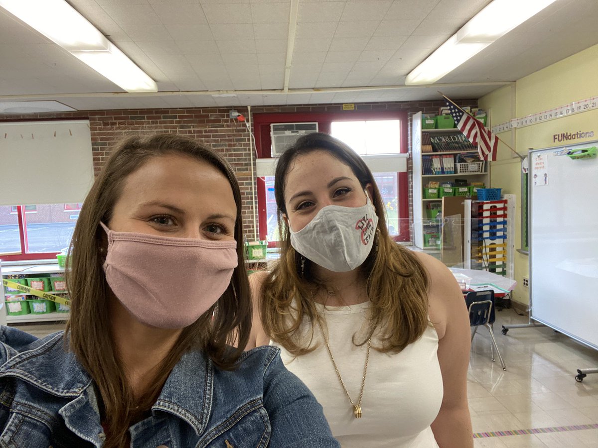 CaralynCosgrove's tweet photo. We are so excited to see our students in person and on zoom today!! ❤️🤗#cordonecosgrove @WOSnews #welove2ndgrade https://t.co/gqK1nJA0eA