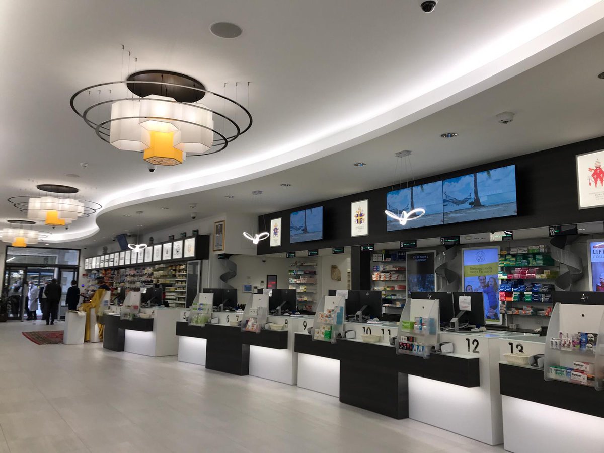 Après de récents travaux de rénovation, l'inauguration de la #pharmacie du Vatican a eu lieu. Les robots #BDRowa permettent désormais à l'équipe de mieux servir, et plus rapidement, les plus de 2000 clients quotidiens. Merci 🙏 pour nous avoir fait confiance. #innovationforpeople https://t.co/vwWIUel5Ea