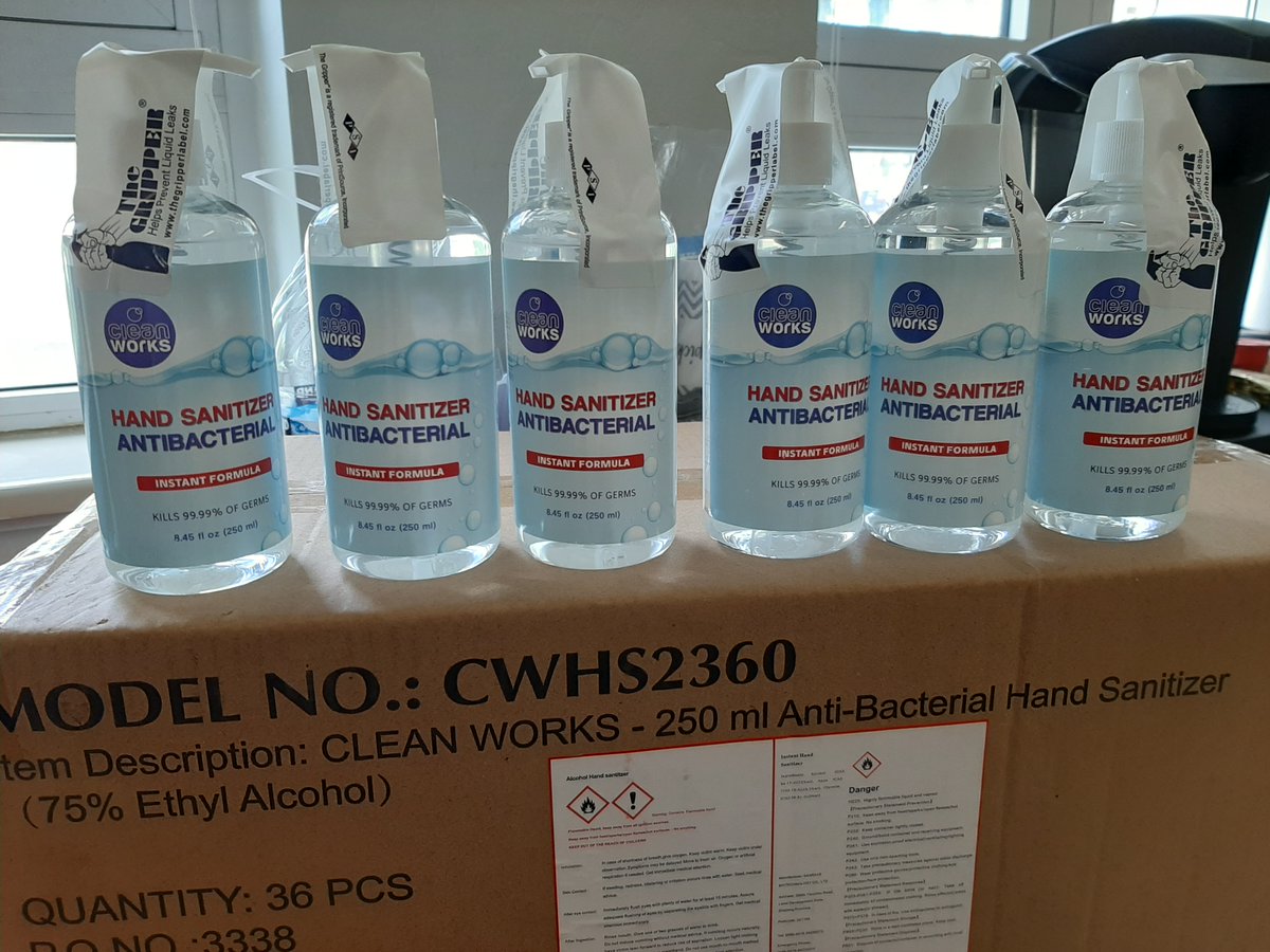 DSOAFoundation's tweet photo. We are pumped! 250 hand sanitizer pumps that is 😀. At least one bottle for each classroom with refillable bottles on the way. Just another item we're funding to support a healthy DSOA start!
#MondayMotivation #DSOA30Years #StaySafe https://t.co/hfgj0fEmLZ