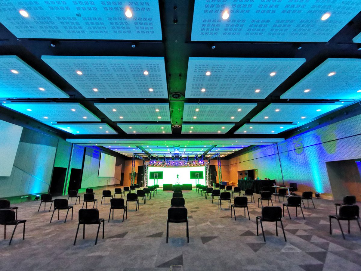 CCCC_ZA's tweet image. Hybrid events combine a live in-person event, with a virtual online component making the capacity of your event limitless! Connect onsite events to offsite audiences and speakers, from our fully equipped onsite broadcasting studios

For more information: bit.ly/2DYVrUF?utm_ca…