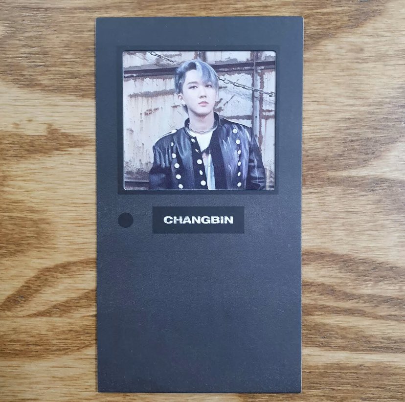 missing one changbin pc as well but again, heres three for now 💔