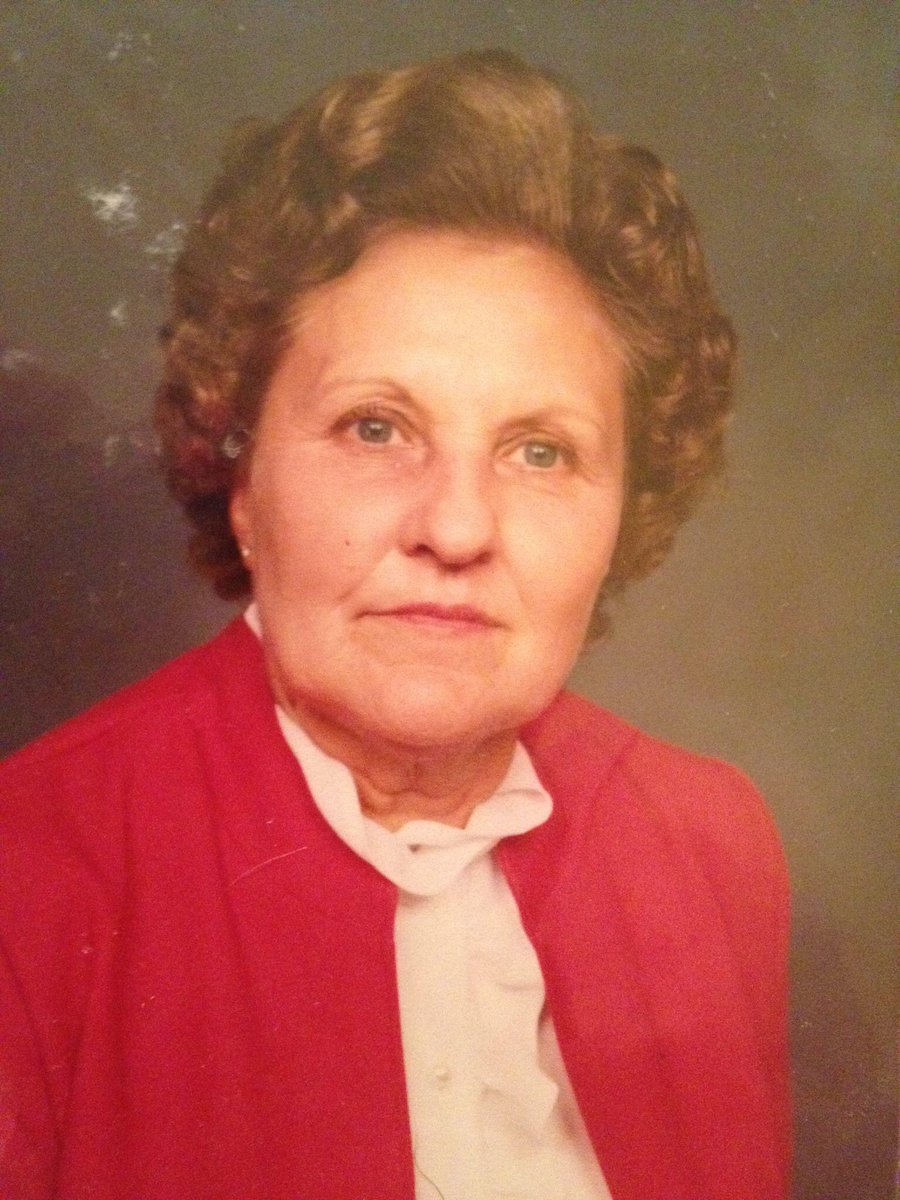 deborah_saffer's tweet image. I want to wish my Grandma a Very Happy Heavenly Birthday. I miss you Every Day. Thank you for teaching Josh to cook, me to do Everything, and Always having an Open Door for Us. I Love You Forever And Always 💙🌼💙#GriefNeverEnds #DeeplyMissed #HeavensAngel #HopeIveMadeYouProud